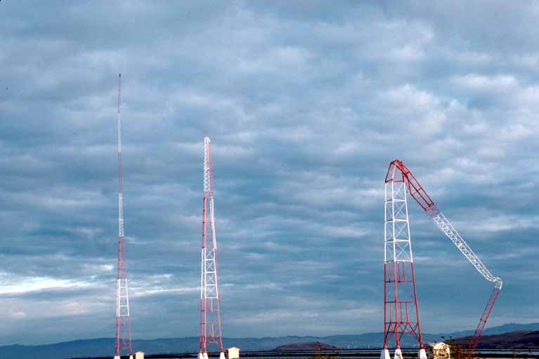  KGO's towers fall 
