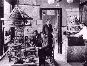 Herrold Operating Arc-Phone Station, 1912